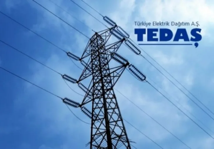 ELEKTRİK TESİSİNE BİLİNÇSİZCE MÜDAHALE YANGINA NEDEN OLDU