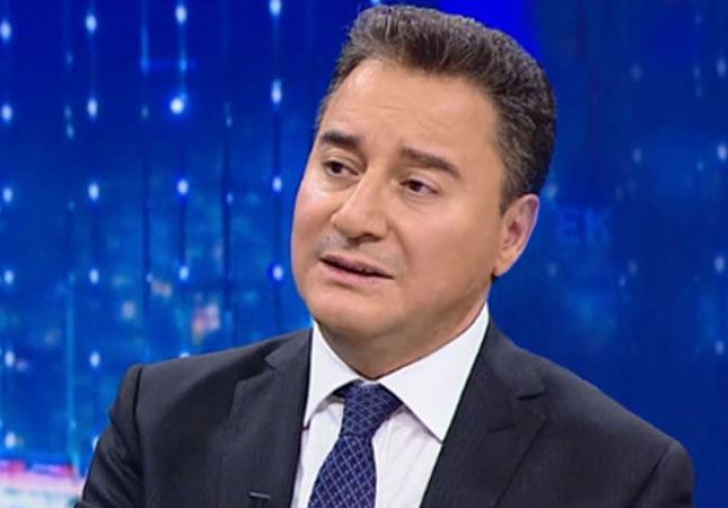 ALİ BABACAN: 'YARGI BAĞIMSIZLIĞI VE GÜÇLER AYRIMI OLMADAN  ANAYASA'YI DEĞİŞTİRSENİZ DE ÜLKENİN SORUNLARINA ÇÖZÜM GETİREMEZSİNİZ'