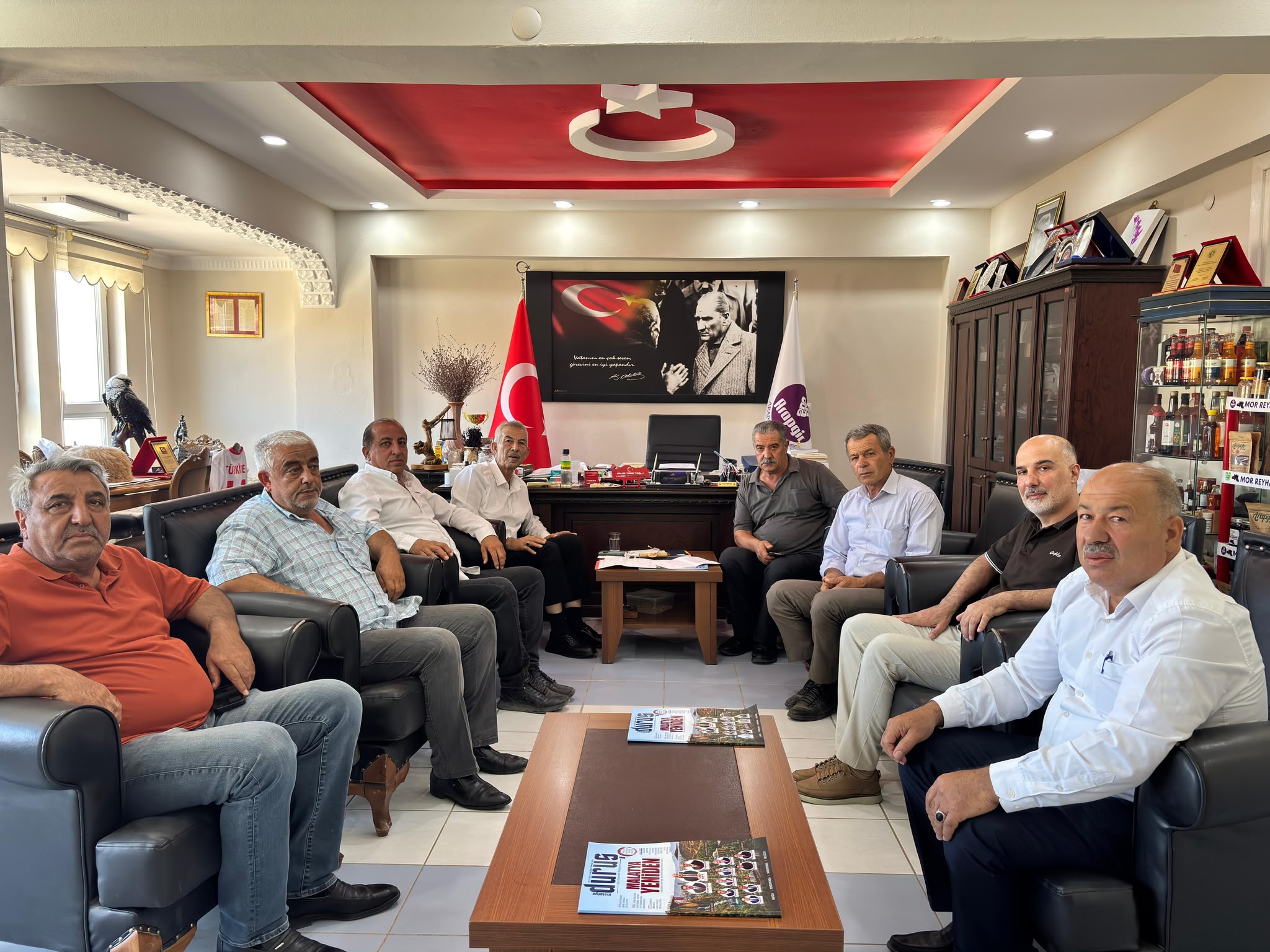 ARAPKİR BELEDİYE BAŞKANI HALUK CÖMERTOĞLU YENI PARTİYE GEÇTİ
