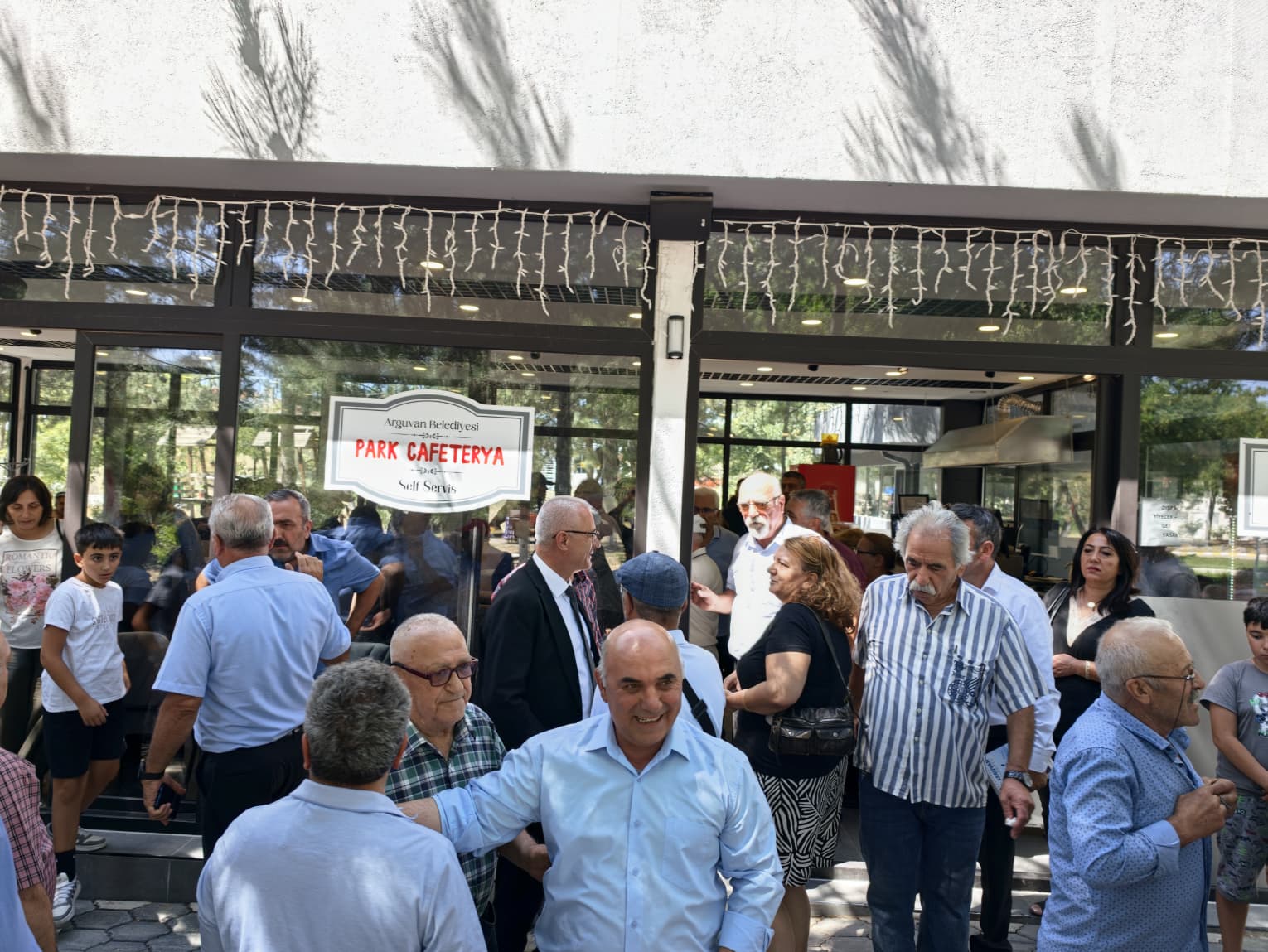 ARGUVAN BELEDİYE BAŞKANI VE MECLİS ÜYELERI CHP DE İSTIFA EDİP YENİ PARTİYE GEÇTİLER