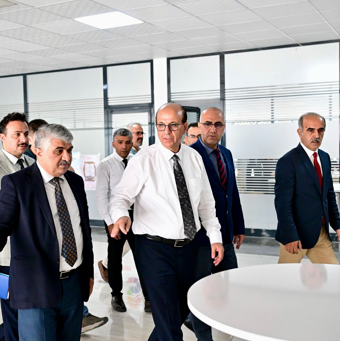 BASKAN GEÇIT "ÇİLESİZ KÜTÜPHANESİ PROJESİ " ALANINI İNCELEDİ