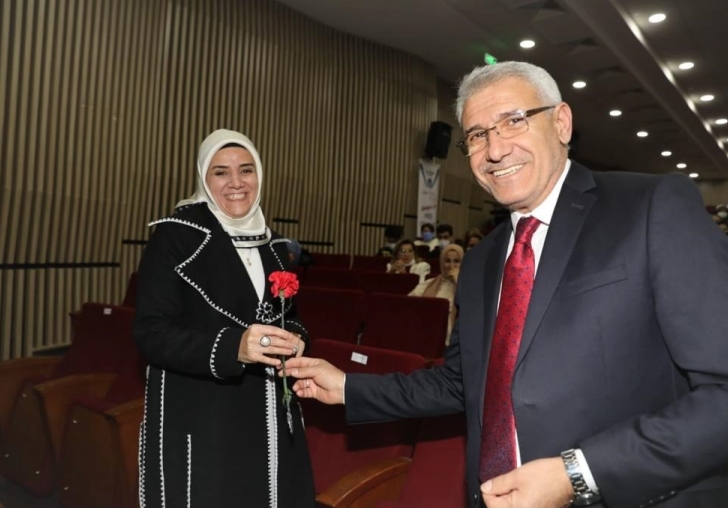 BATTALGAZİDEKİ DÜNYA KADINLAR GÜNÜ KONSERİNE YOĞUN İLGİ