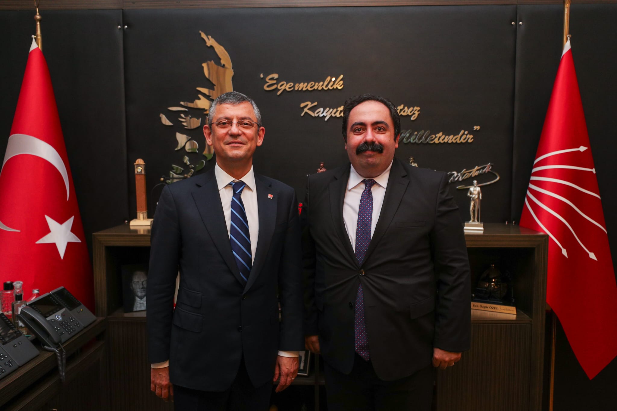 CHP LI İL BAŞKANLARI " ÖNCE KURULTAY SONRA İKTİDAR "