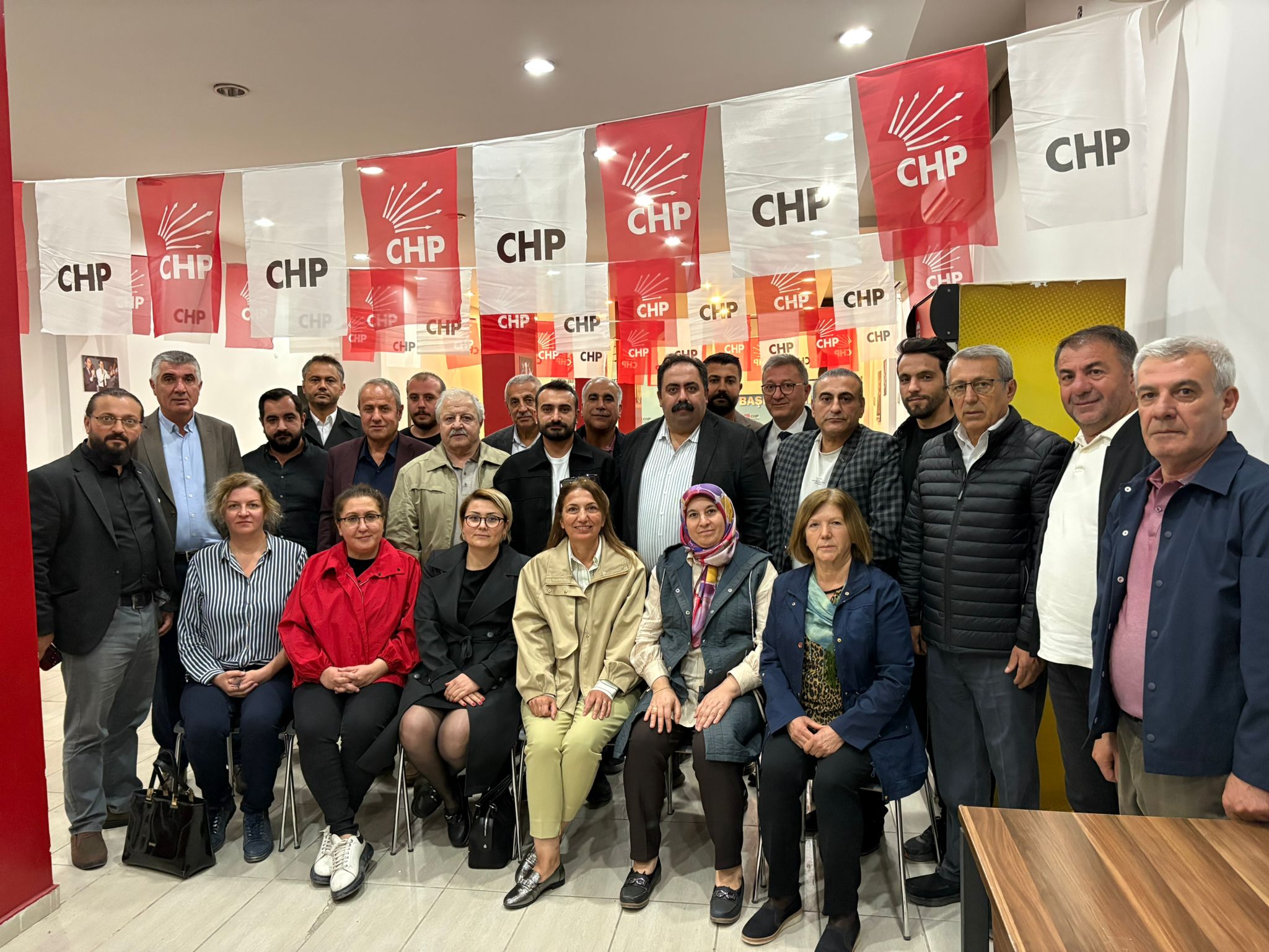CHP MALATYA İL YÖNETIMİ GÖREV BÖLÜMÜ YAPTI