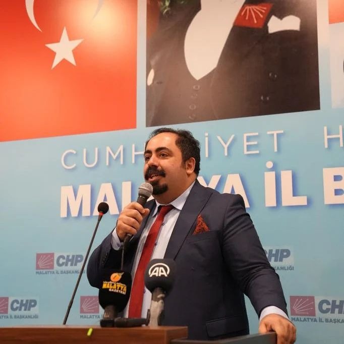 CHP Malatya İl Başkanı Barış Yıldız’ın Adalet ve Demokrasi Haftası dolayısıyla açıklaması.   Yitirdiğimiz tüm yurtsever, vatansever aydınlarımızı saygı ile anıyorum.