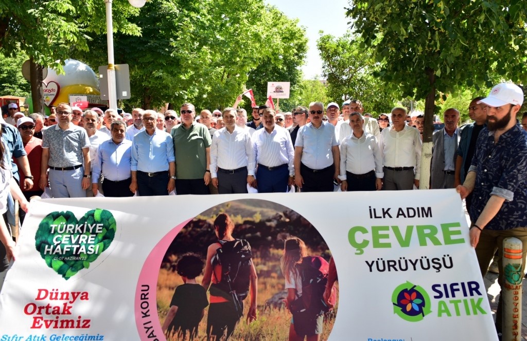 Dünya Çevre Günü ‘İlk Adım Çevre Yürüyüşü’ ile Kutlandı