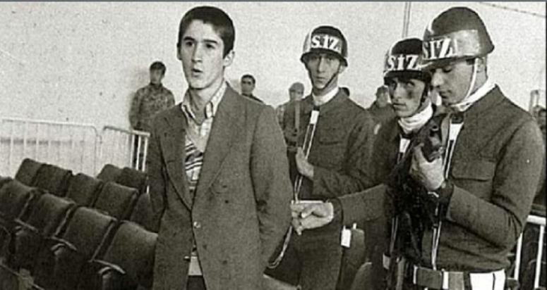Erdal Eren 12 Eylül Askeri Faşist Rejim tarafından,    39 yıl önce 17 yaşında idam edildi