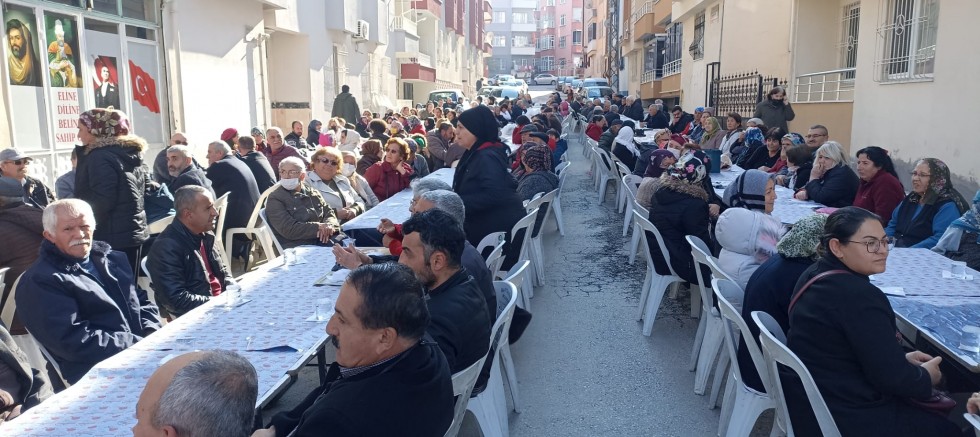 Erenler Cem evi Tarafından Lokma Etkinliği Düzenlendi