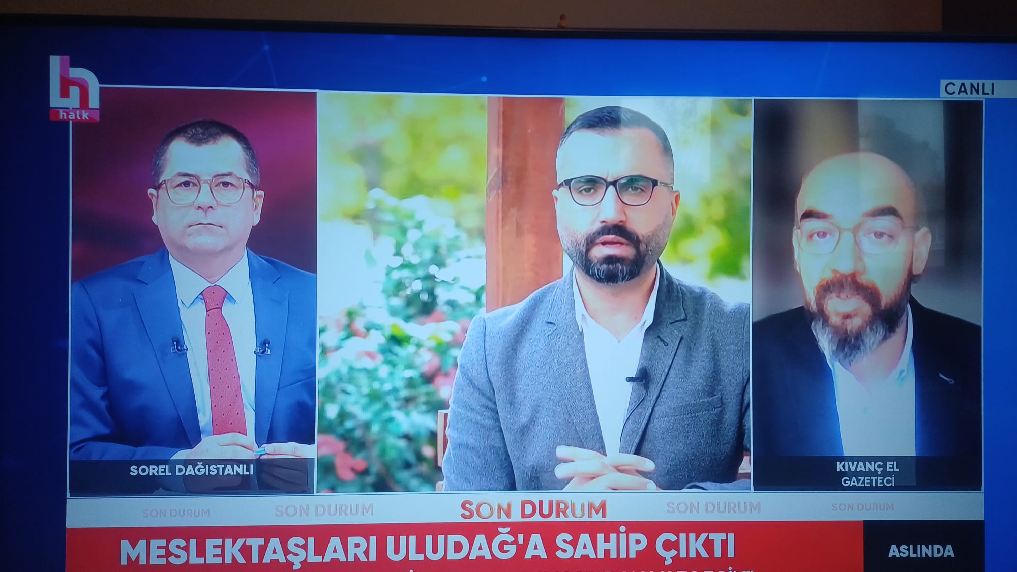 GAZETECİLİĞİ YARGILAMAKTAN VAZ GEÇİN
