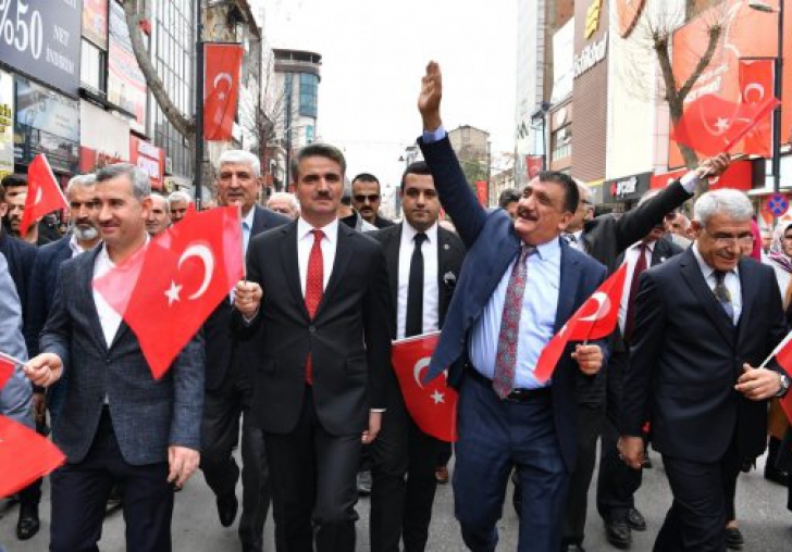 İstiklalden istikbale yürüyüşü