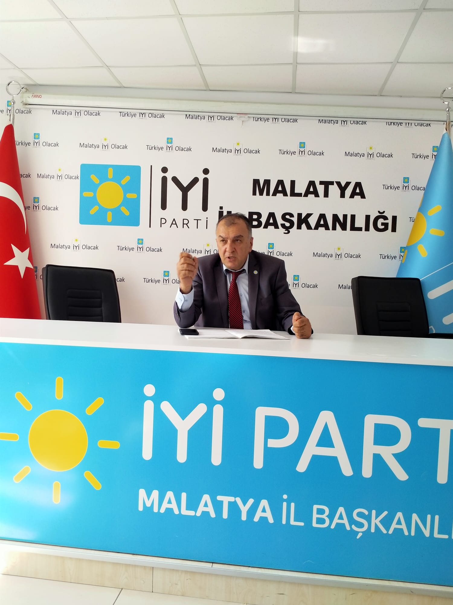 İYİ PARTİ İL BAŞKANI YILMAZ: HUDUT NAMUSTUR DERKEN BOŞUNA KONUŞMADIK!