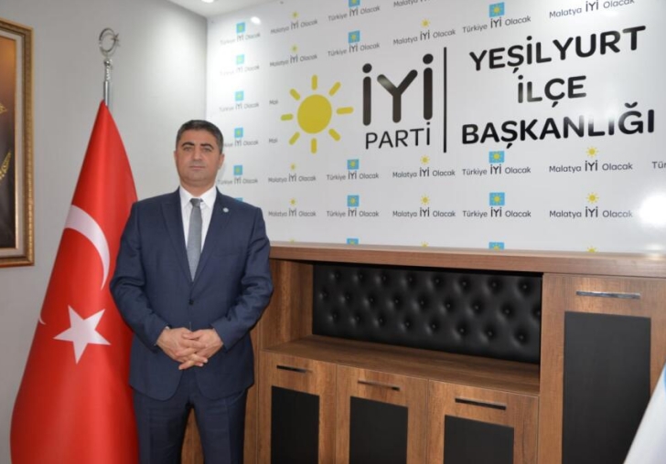 İYİ Parti Yeşilyurt ilçe başkanı Serdar yıldız;  Anneler koşulsuz sevginin tükenmez pınarlarıdır.