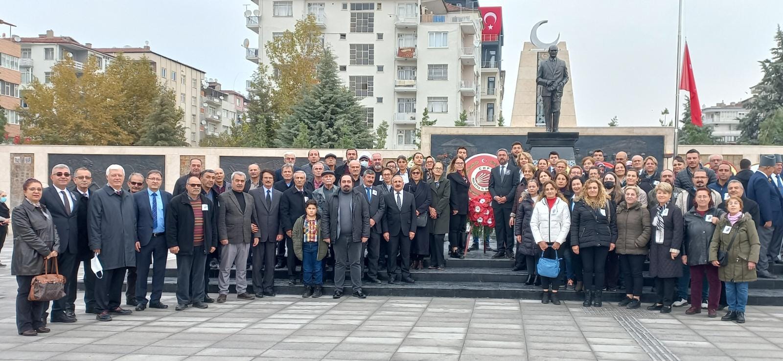 KİRAZ; “ATATÜRK ANITINI DEĞİŞTİRMEZSENİZ,  BİZ CHP OLARAK GÖRKEMLİ BİR ANIT YAPMAYA TALİBİZ”