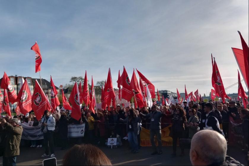 Köln’de Alevi mitingi: Alevi Bektaşi Daire Başkanlığı kurulmasına reddediyoruz