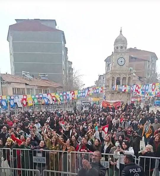 MALATYA'DA NEWROZ COŞKUYLA KUTLANDI