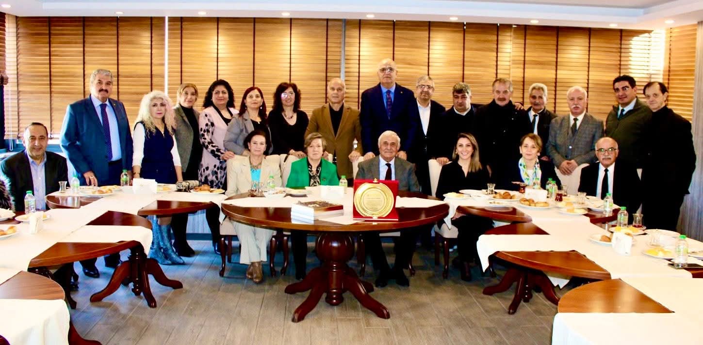 MALATYALILAR BIR ARAYA GELEREK FIKİR ALIŞ VERIŞİNDE BULUNDULAR