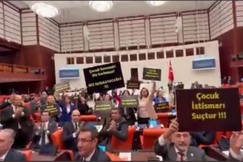 Mecliste Hiranur Vakfı’ndaki istismar protestosu:  CHP'li vekiller sırtlarını Bakan Yanık'a döndü