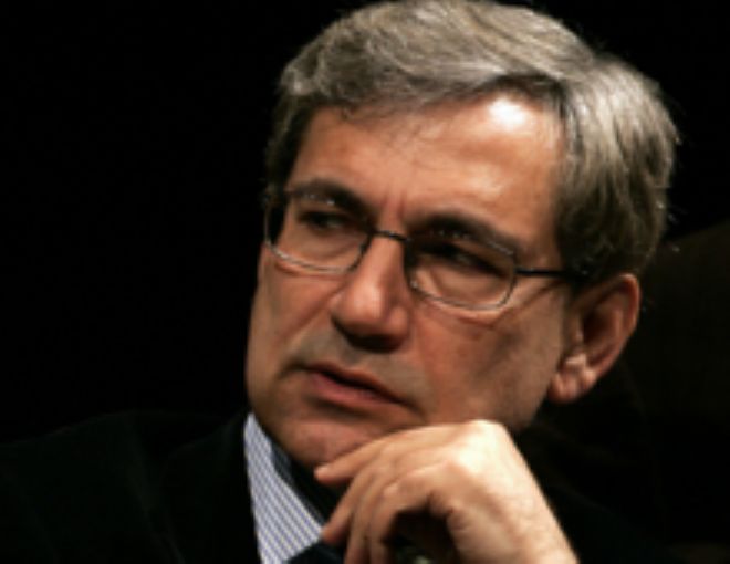 Orhan Pamuk: İfade özgürlüğüne saygı duyulmamasından ötürü öfkeliyiz