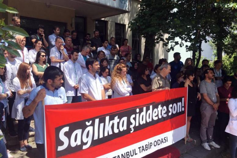 Sağlıkta şiddetin araştırılması önergesi AKP oylarıyla reddedildi