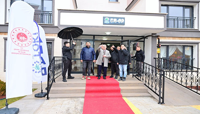 Vali Ersin Yazıcı’dan Kura Çekimine Hazır Olan TOKİ Konutlarında İnceleme