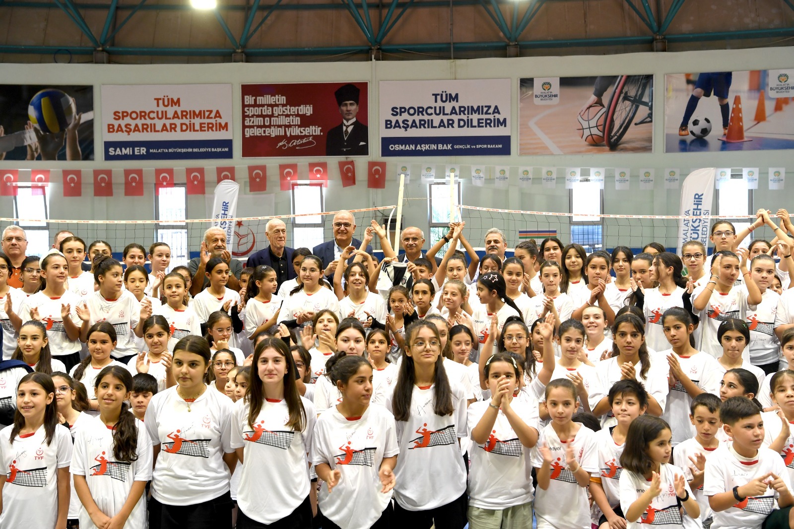 VOLEYBOL LİSESİ İÇİN 35 DÖNÜM ARAZİ TAHSİS EDİLDİ