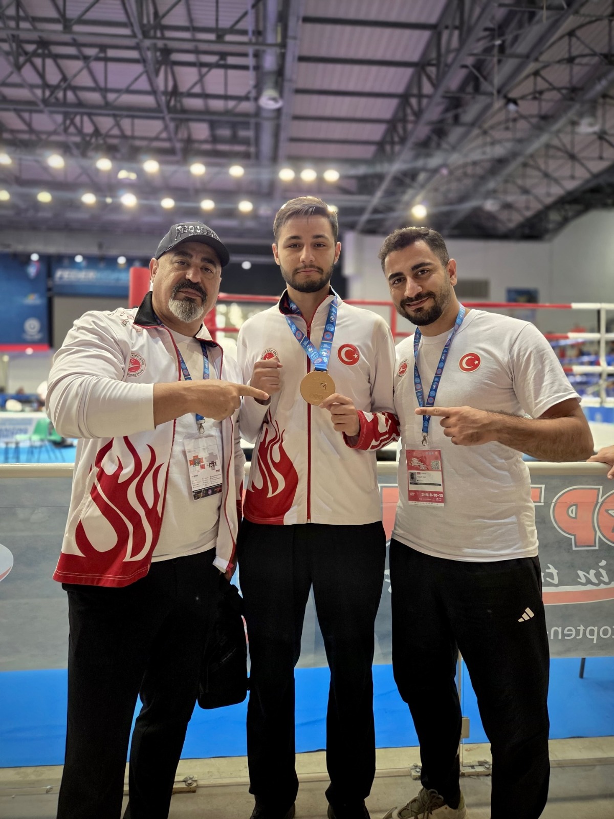 YESILYURT BELEDİYE'SİNİN MİLLİ SPORCUSU AVRUPA ÜÇÜNCÜSÜ OLDU