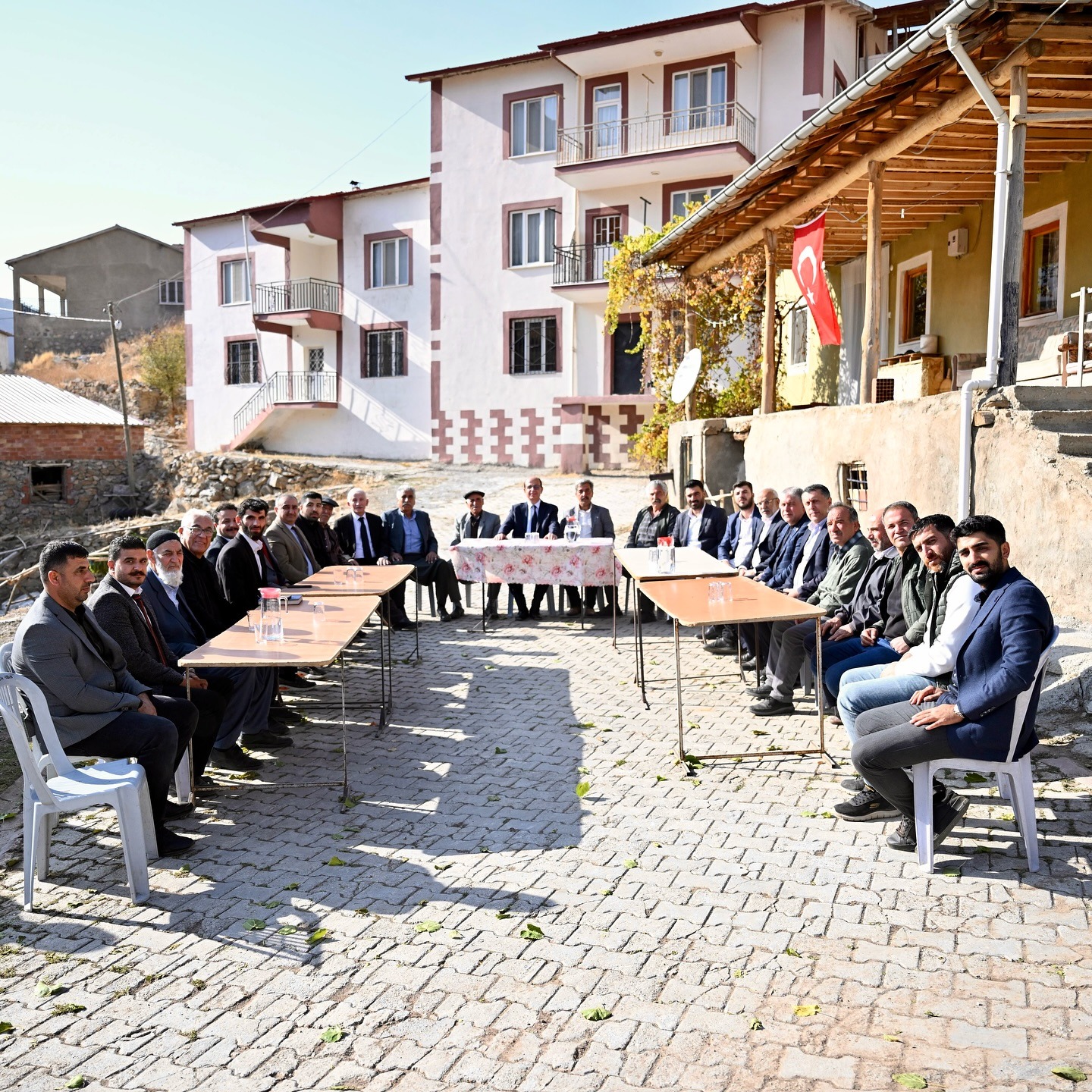 YEŞİLYURT BELEDİYESİNDEN KIRSAL BOLGELERE DEV YATIRIMLAR