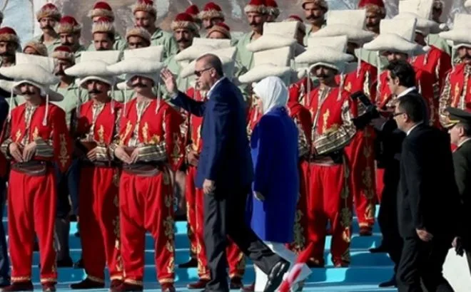 23 Nisan 19 mayıs 29 ekim bayramlarını bin bir bahanelerle kutlamayan SARAYDAN " FETİH " MİTİNGİ