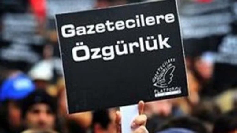 Türkiye'yi "Gazeteciler için dünyanın en büyük hapishanesi" olarak tanımladılar.  