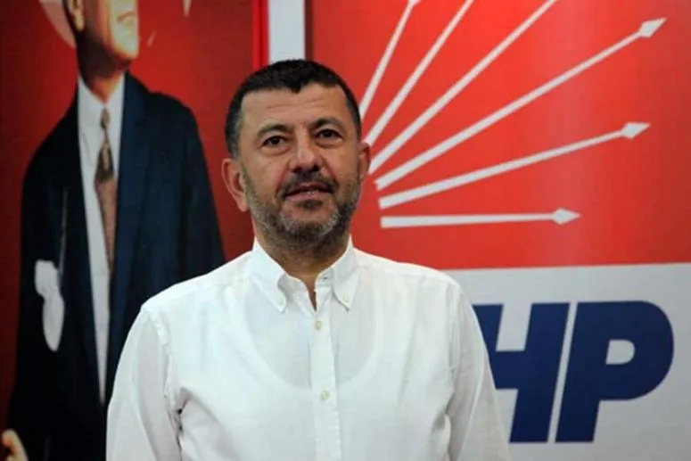  Ağbaba " İhraçların Ortak Özelliği; AKP Muhalifi, Alevi ve Solcu Olmak