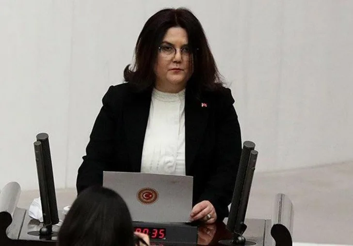 KESK " Aile ve sosyal hizmetler bakanı derya yanık derhal istifa etmelidir! "