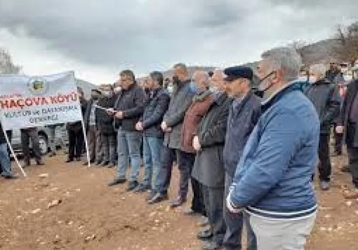 Akdağ Yeşilyurt belediyesi tarafından bölgemize bir hayvan barınağı projesi olduğunu duyduk..