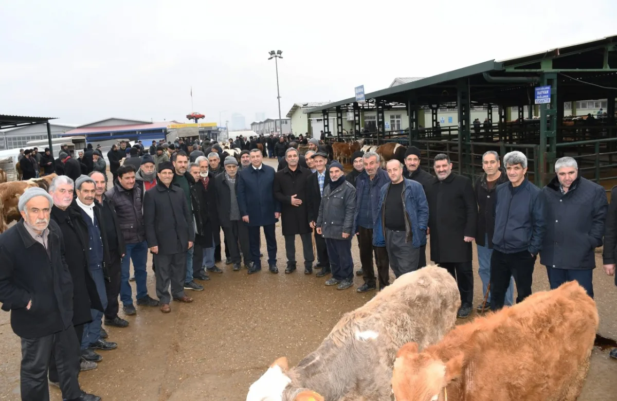 BAŞKAN ÖZCAN YETİŞTİRİCİLERLE BİR ARAYA GELDİ