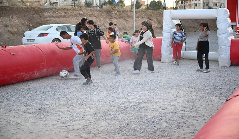 Battalgazi’de Çocuk Şenliği: Bir Gülüşün Yeter