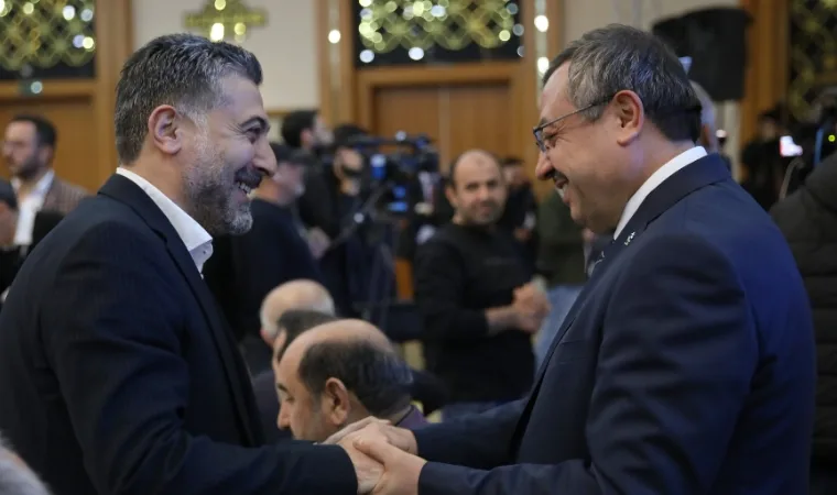 MALATYA AKP DE ESKİ BASKAN KRİZ YENİ BAŞKAN VEFA DEDİ