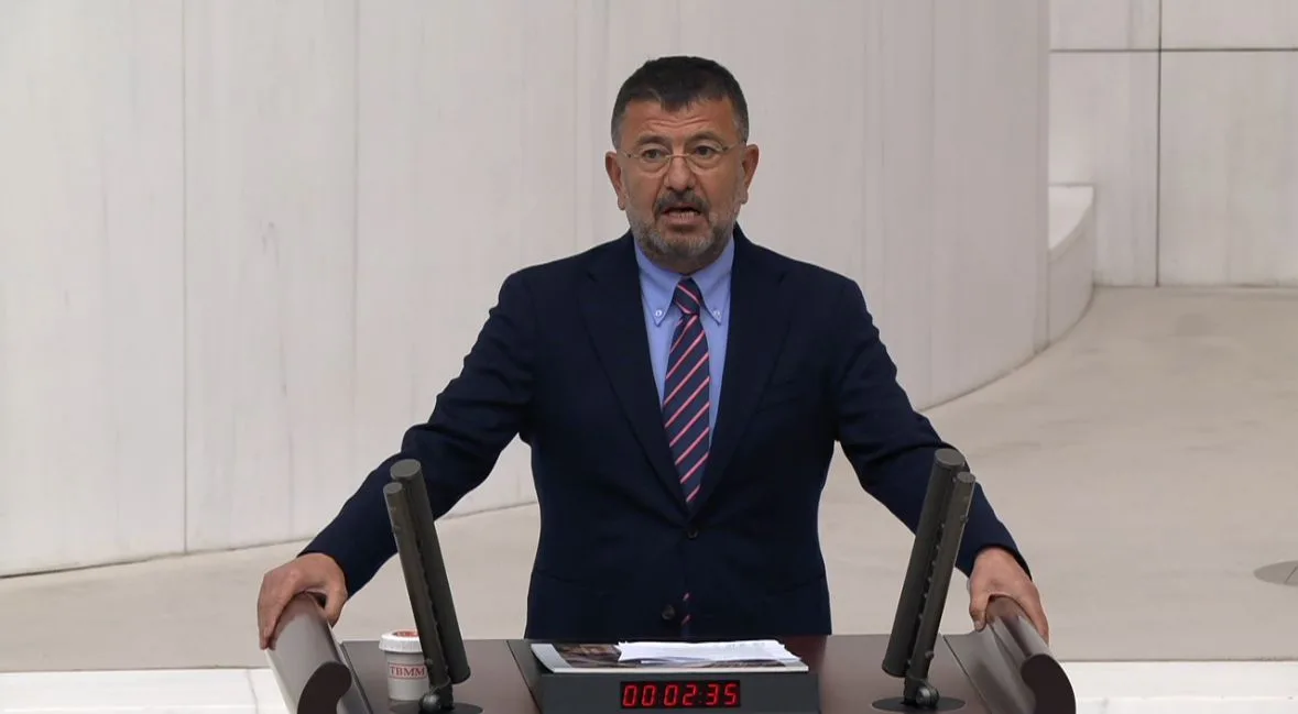 VELİ AGBABADAN TFF YE SERT TEPKİ " YEŞİLYURTSPORUN ÖNÜNÜ KESEMEZSİNİZ "