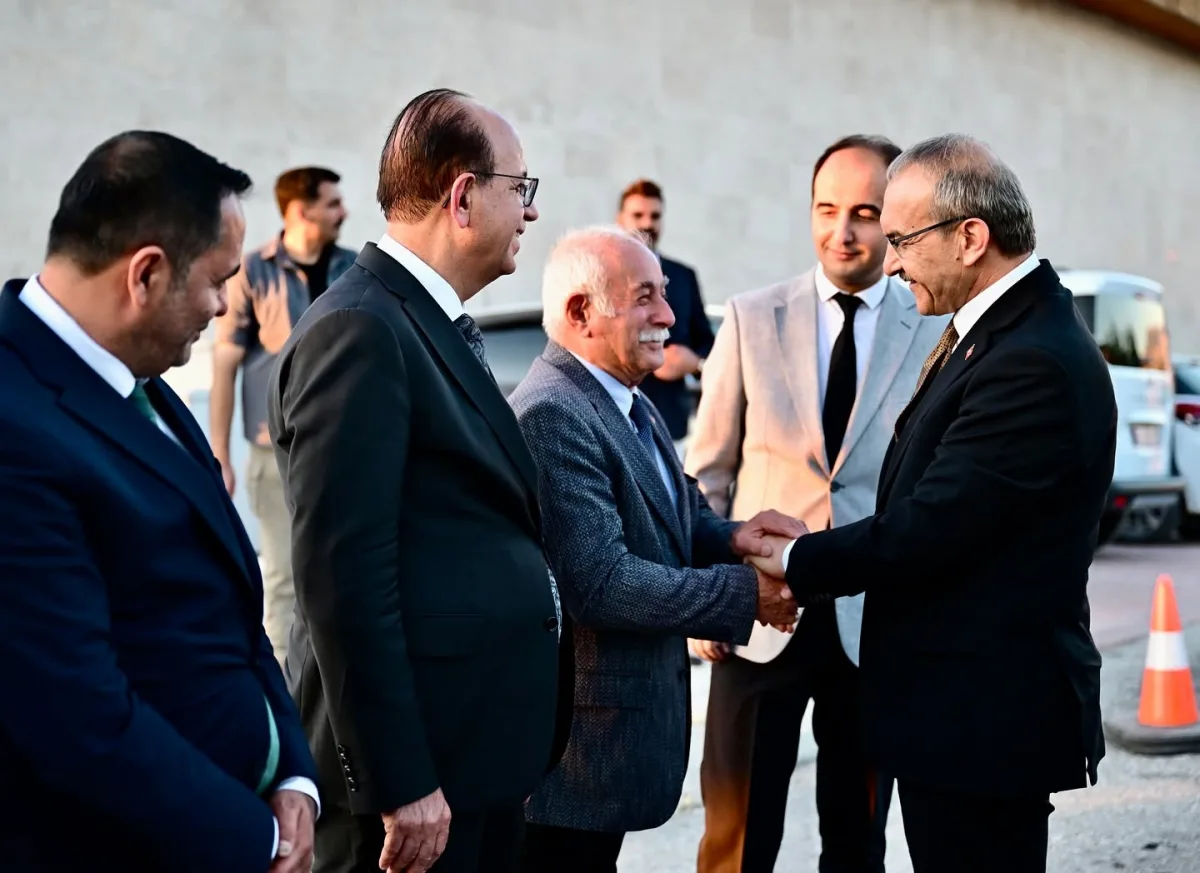 MUHARREM AYI SADECE MATEM DEĞİL AYNI :AMANDA BİRLİK BERABERLİK VE KARDEŞLİK AYIDIR "