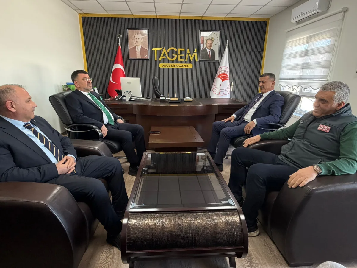 AĞBABA " BİR BAŞKA ÜLKENIN ÜRÜNÜNÜN MALATYA KAYISISI GİBİ TANITILMASI CİNAYETTİR "