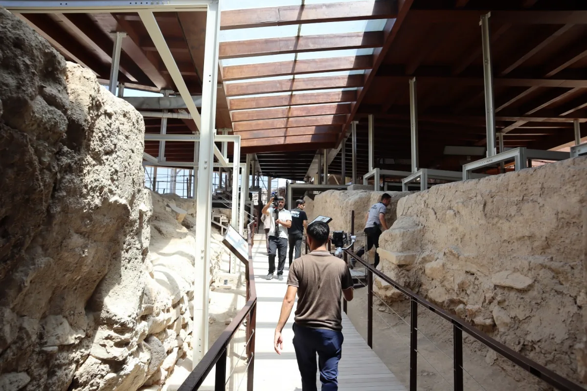 MALATYA'DA KAPALI OLAN 5 BİN 400 YILLIK SARAY YENJDEN AÇILDI