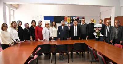 YEŞİLYURT BELEDİYESİ ÖĞRETMENLER GÜNÜNÜ KUTLADI