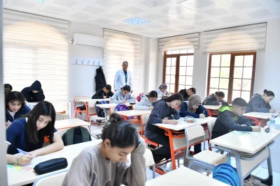 YEŞİLYURT BELEDİYESİNDE ÖĞRENCİLERE ÜCRETSİZ KURS DESTEĞİ