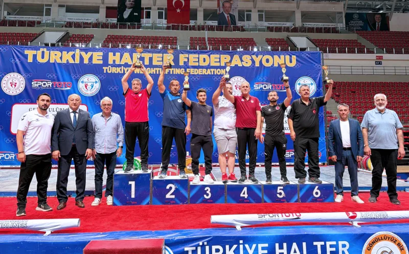 KARATAYLI HALTERCİLERDEN ÇİFTE BAŞARI (1)